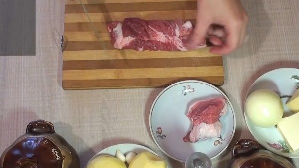 Как использовать СВЧ-печь для приготовления еды в горшочках?