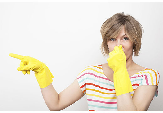 Как избавиться от неприятного запаха в квартире: топ-5 лайфхаков
