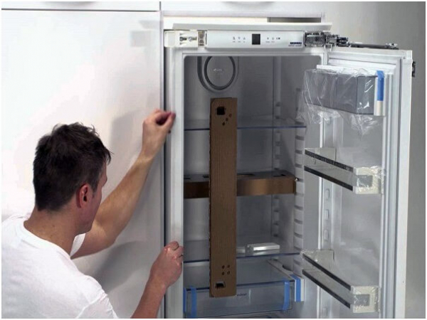 Почему гудит холодильник — 14 причин и как решить проблему