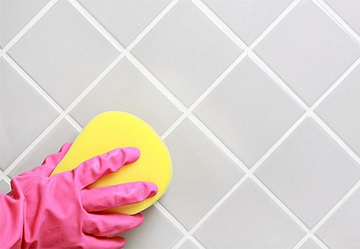 Чем помыть кафель в ванной чтобы блестел: обзор чистящих средств
