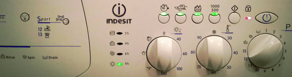 Мигают все индикаторы на стиральной машине Индезит: что делать