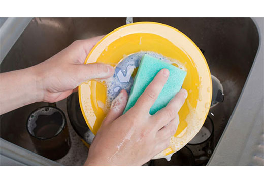 Как быстро помыть посуду: лайфхаки, упрощающие жизнь