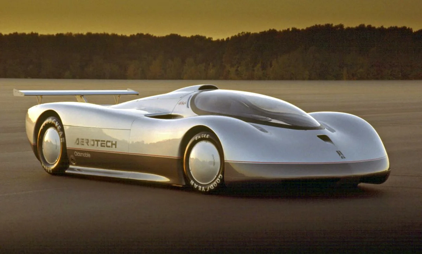 ТОП-25 самых быстрых машин в 2024 году (рекорды скорости)