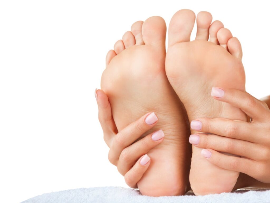 Ванночка для ног с перекисью водорода и содой для огрубевшей кожи: пропорции, отзывы