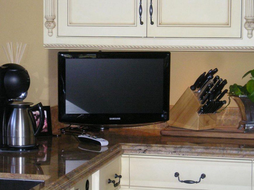Какой телевизор купить на кухню: ТОП-20 лучших ТВ на 2024 год